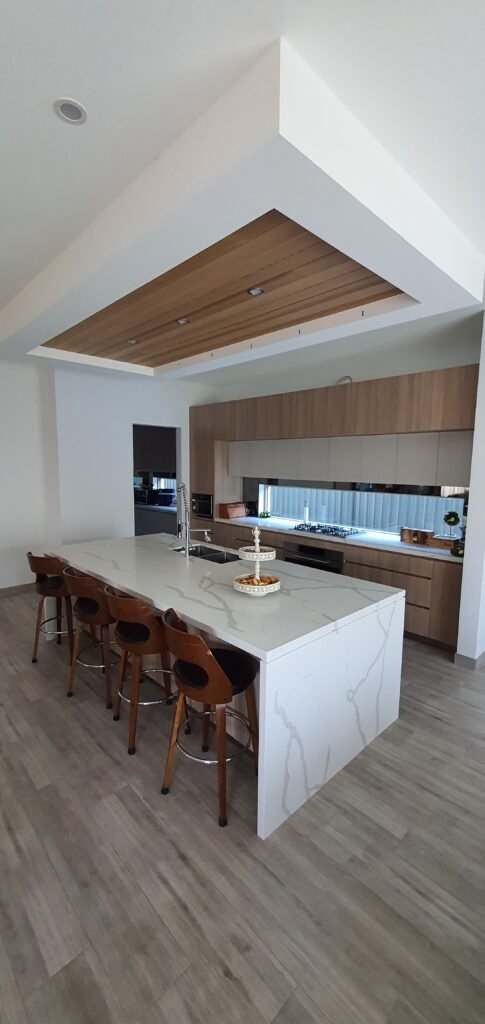 Qualzyn Construction is ready to manage the design, build and maintenance of your next construction project, experts in construction, domestic construction projects